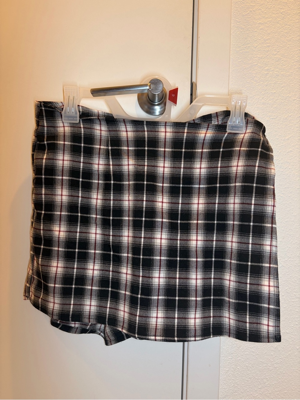 Hot Topic Black, White and Red Plaid Mini Skort